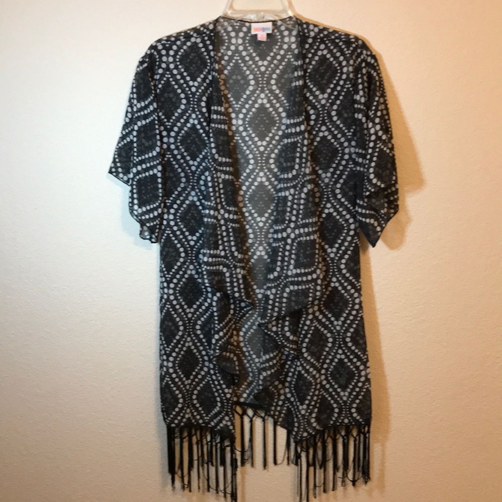 Lularoe Monroe kimono